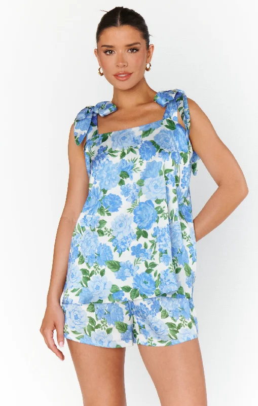 Quick Sale Makeup Tank ~ Cottage Floral Blue