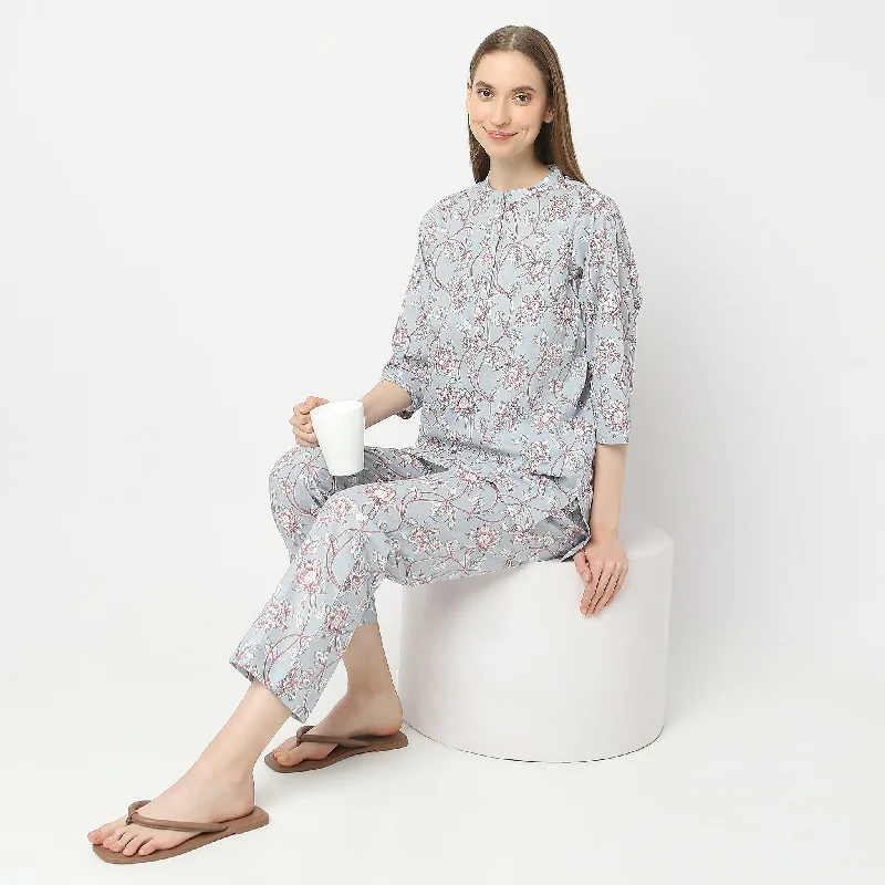 Crazy Savings Regular Fit Printed Top with Pyjama Set