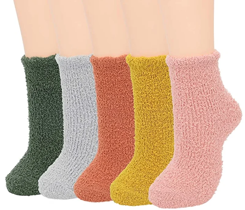 Big Deal 4 or 8 Pairs Cozy Fuzzy Fluffy Soft Warm Comfortable Women's Crew Socks