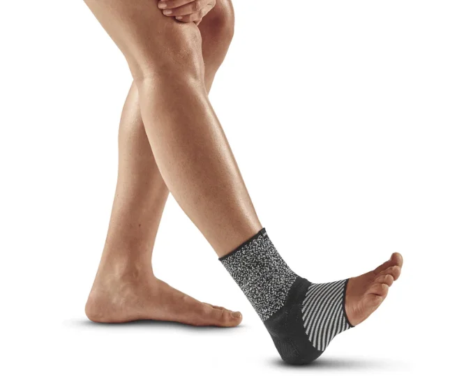 Discount Mania CEP Unisex's Max Support Ankle Sleeve - Black/White