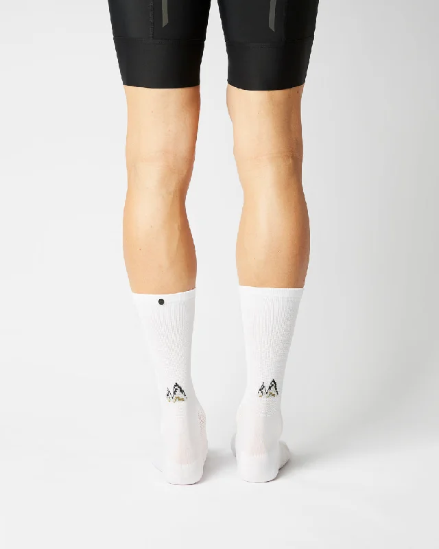 Deal Alert #CLASSIC SOUVENIR MOUNTAIN WHITE