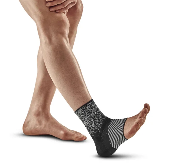 Final Offer CEP Unisex's Max Support Achilles Sleeve - Black/White