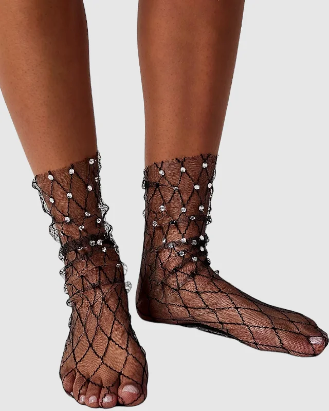 Weekend Deals That Wow Diamonds and Pearls - Black