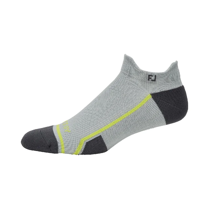 Weekend Bargains to Cherish FootJoy HYPR TechD.R.Y Roll Tab Golf Socks