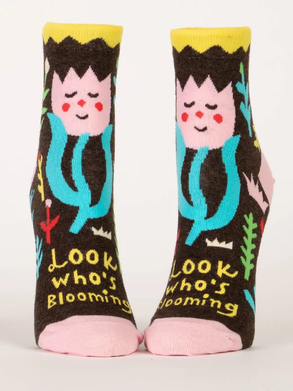 Savings Galore Look Who's Blooming W-Ankle Socks
