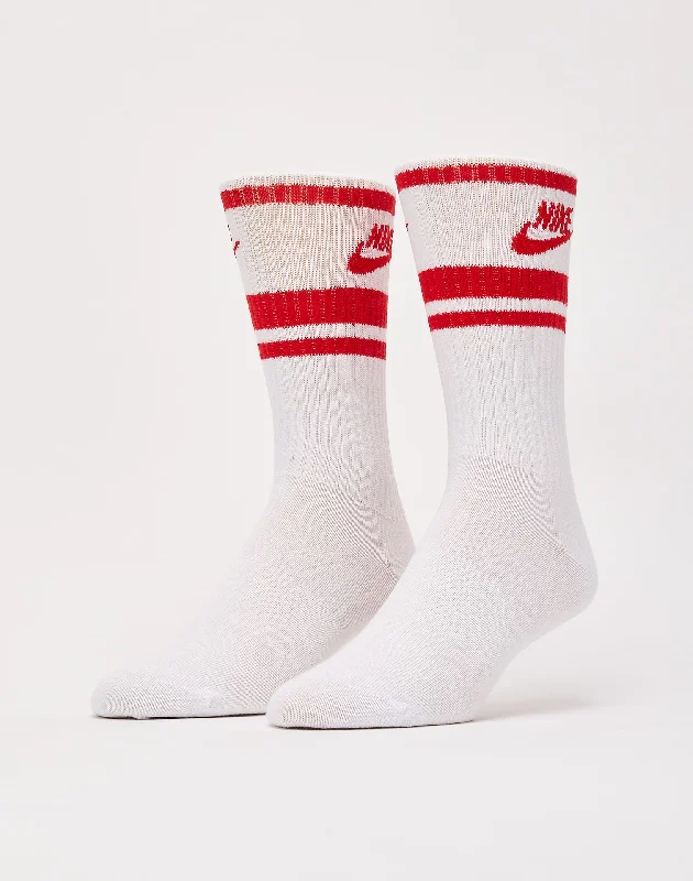 Weekend Sale: Don't Miss Out Nike Everyday Essential Crew Socks 3-Pack