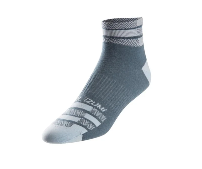 Bargain Alert Pearl Izumi Elite Low Cuff Sock - Womens - Blue Steel Herringbone Stripe - 2019