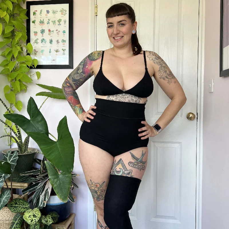 Weekend Savings Bonanza Super High Waist Panties - Black