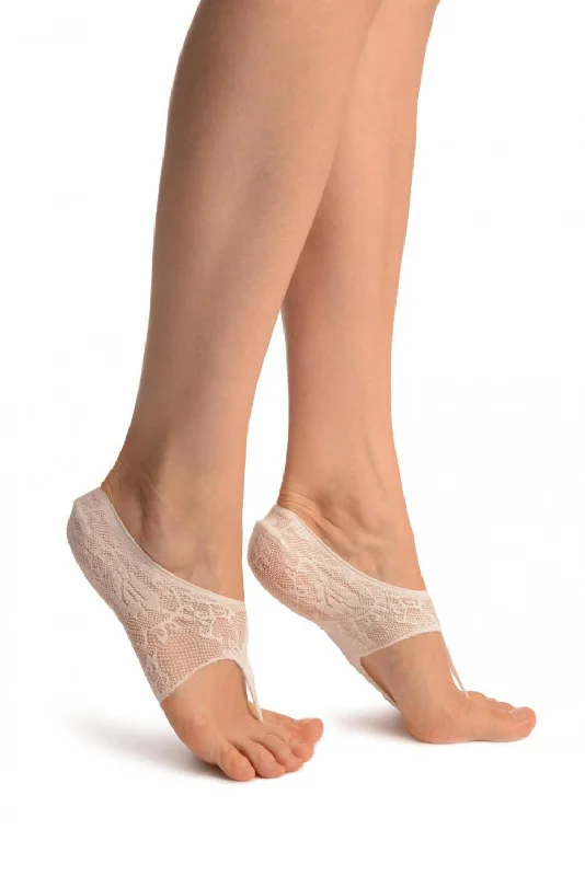 Weekend Specials to Indulge In White Stretch Lace Japanese Footies Socks